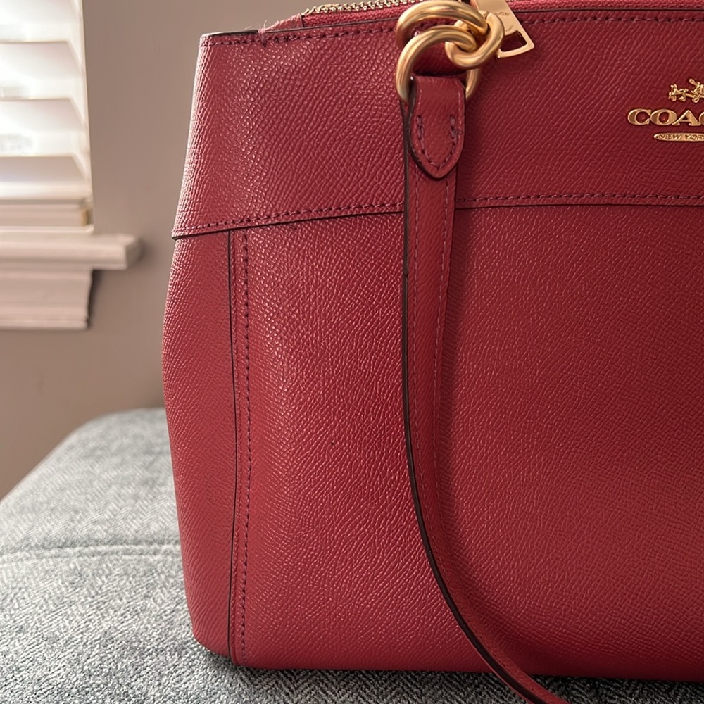 Coach leather bag in pink - Picture 6 of 11